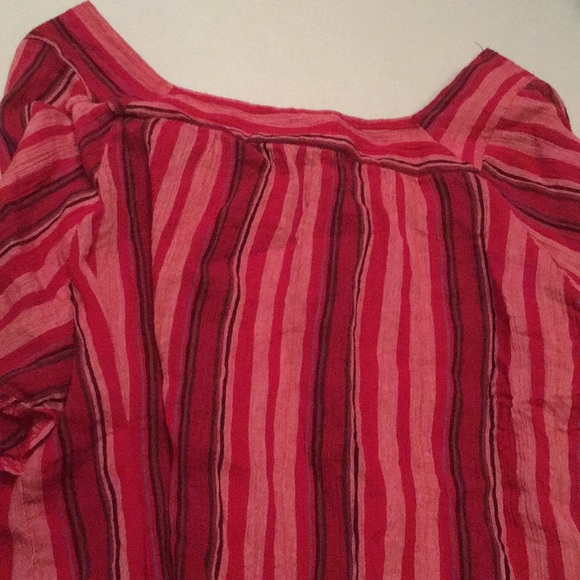 Universal Thread Top - Picture 5 of 6